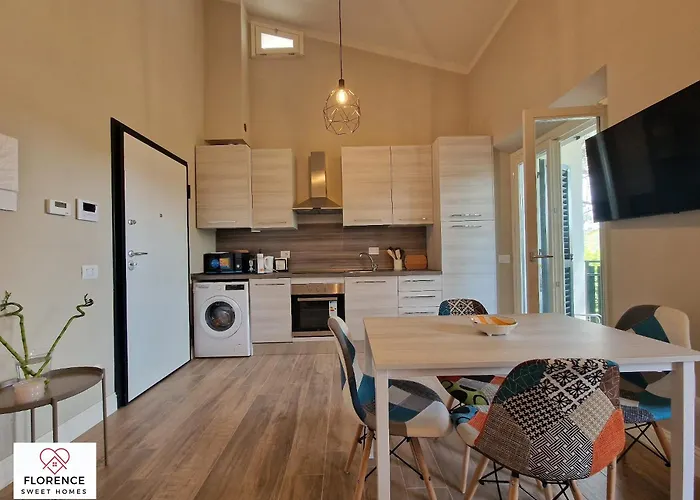 Lella With Free Parking By Florence Sweet Homes